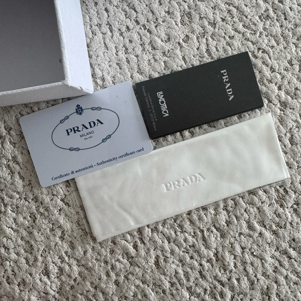 Prada Sunglasses 100% authentic - Picture 8 of 9